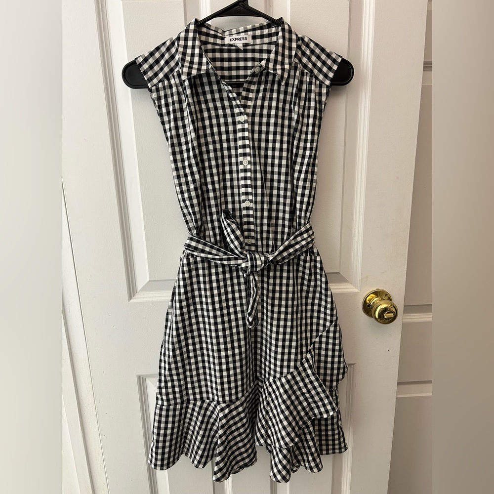EXPRESS Checked Sleeveless B&W Wrap Dress Size 6